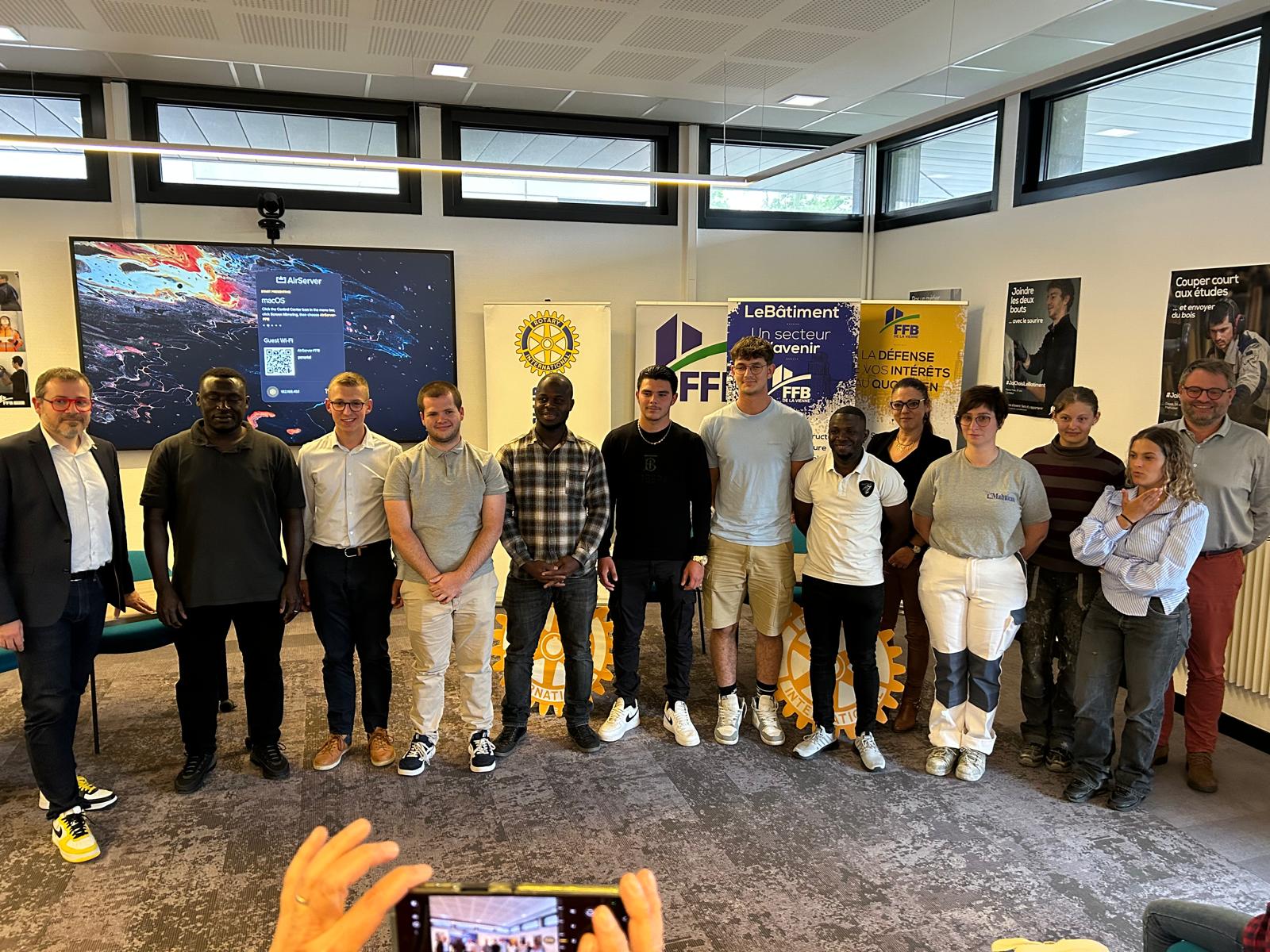 Ali K. apprenti chez Miroiterie Mélusine